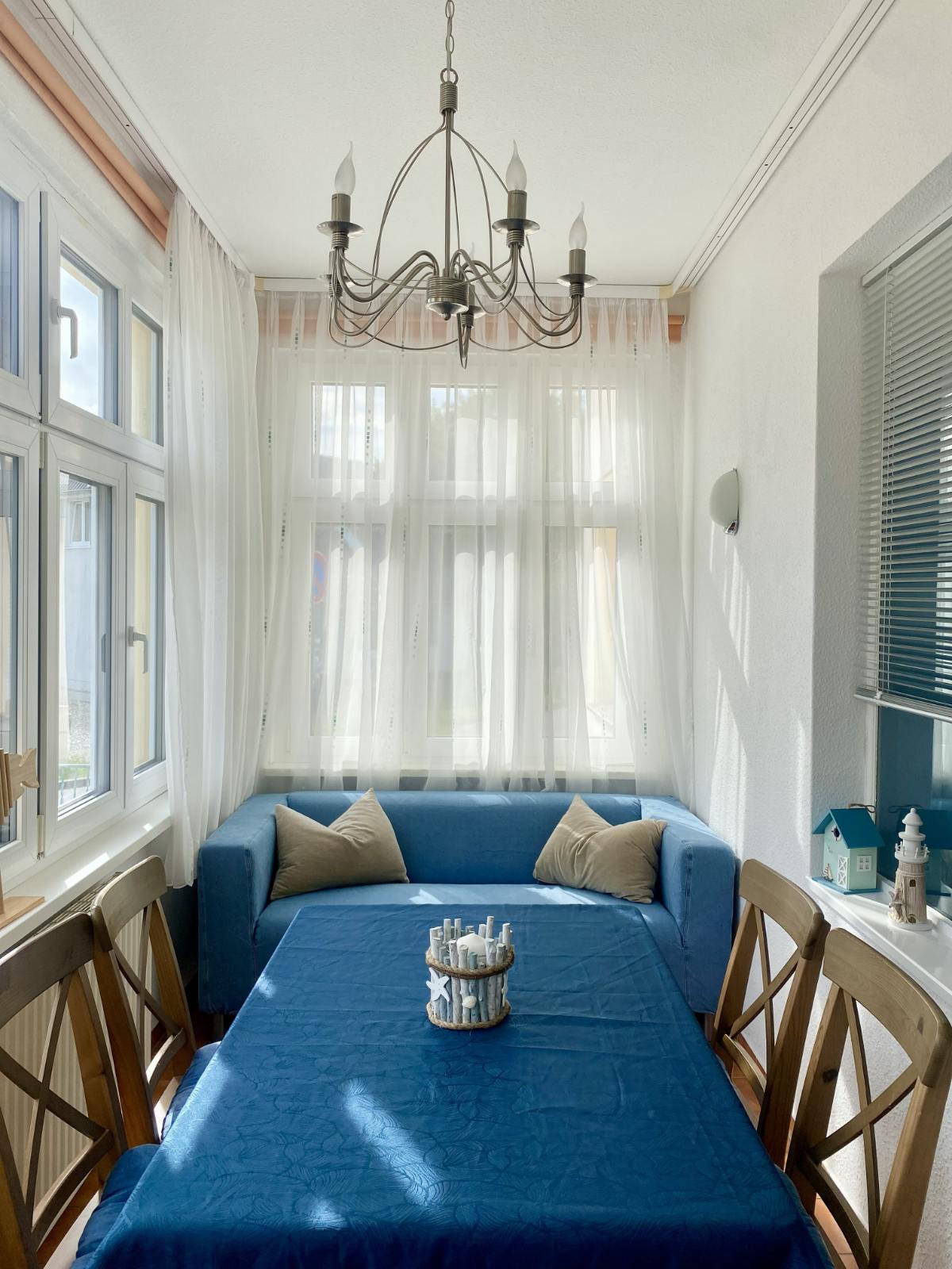 Ferienwohnung Meeresrauschen &ndash; Esstisch